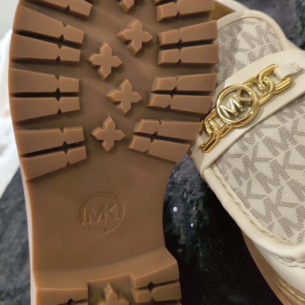 Michael Kors Cream & Tan Logo Chain Lug Loafers - Picture 5 of 6